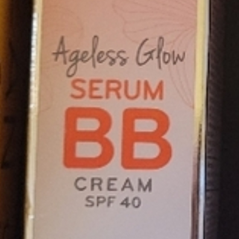 BOXY CHARM  Purlisse LIGHT Ageless Glow BB Serum SPF 4O